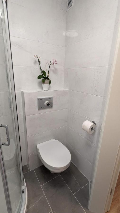 Olea Apartments Пиран Екстериор снимка