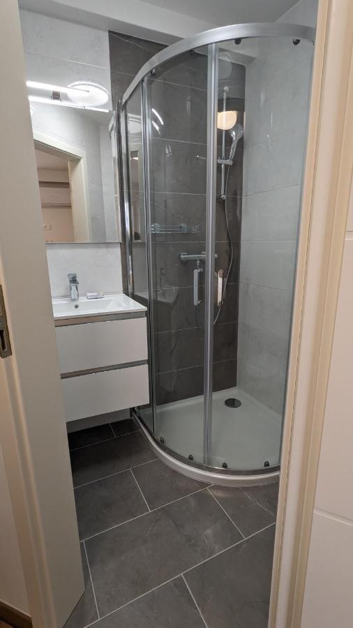 Olea Apartments Пиран Екстериор снимка