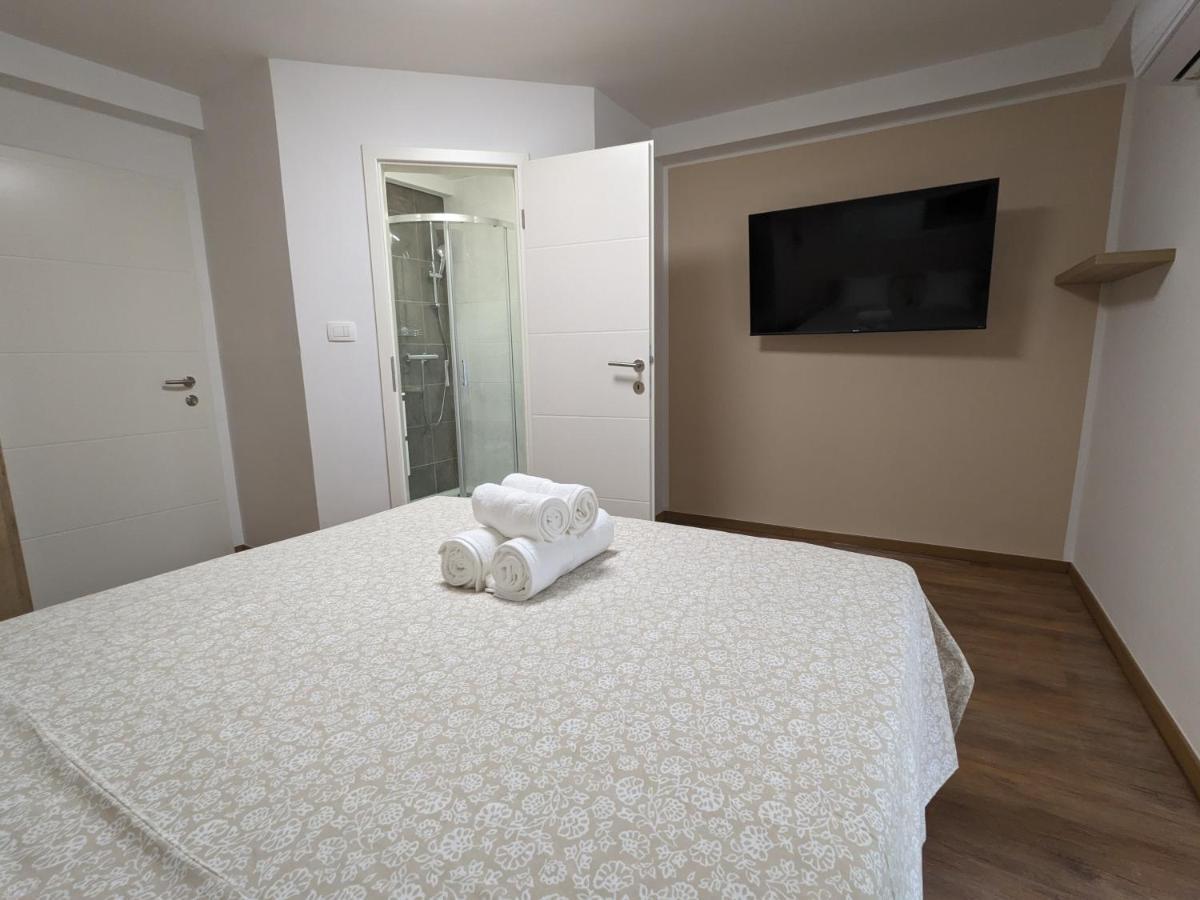 Olea Apartments Пиран Екстериор снимка