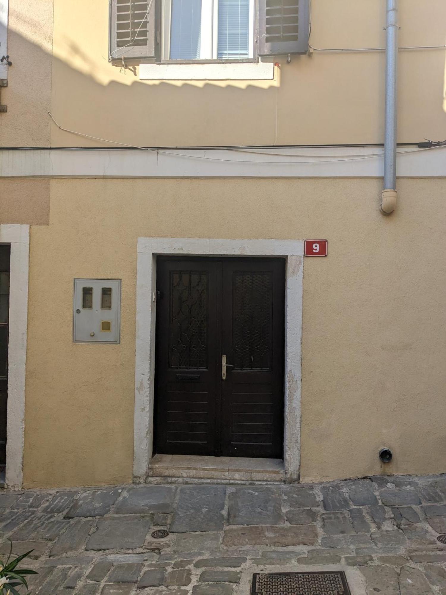 Olea Apartments Пиран Екстериор снимка